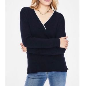 Boden Surplice V-Neck Wool Alpaca Blend Pullover Sweater Navy Blue and White